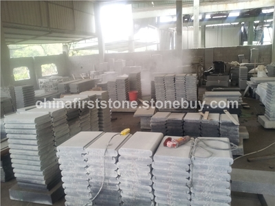 G654牛鼻子邊緣石 庭景觀石材中的經(jīng)典之選